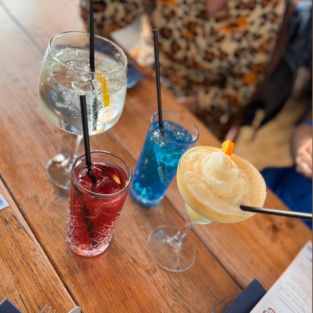 Queen bottomless brunch