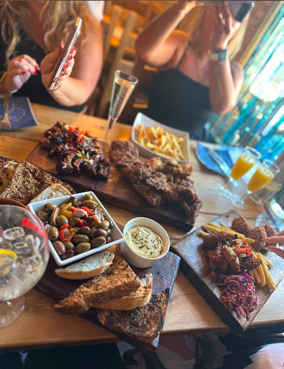 Christmas bottomless brunch in Birchington